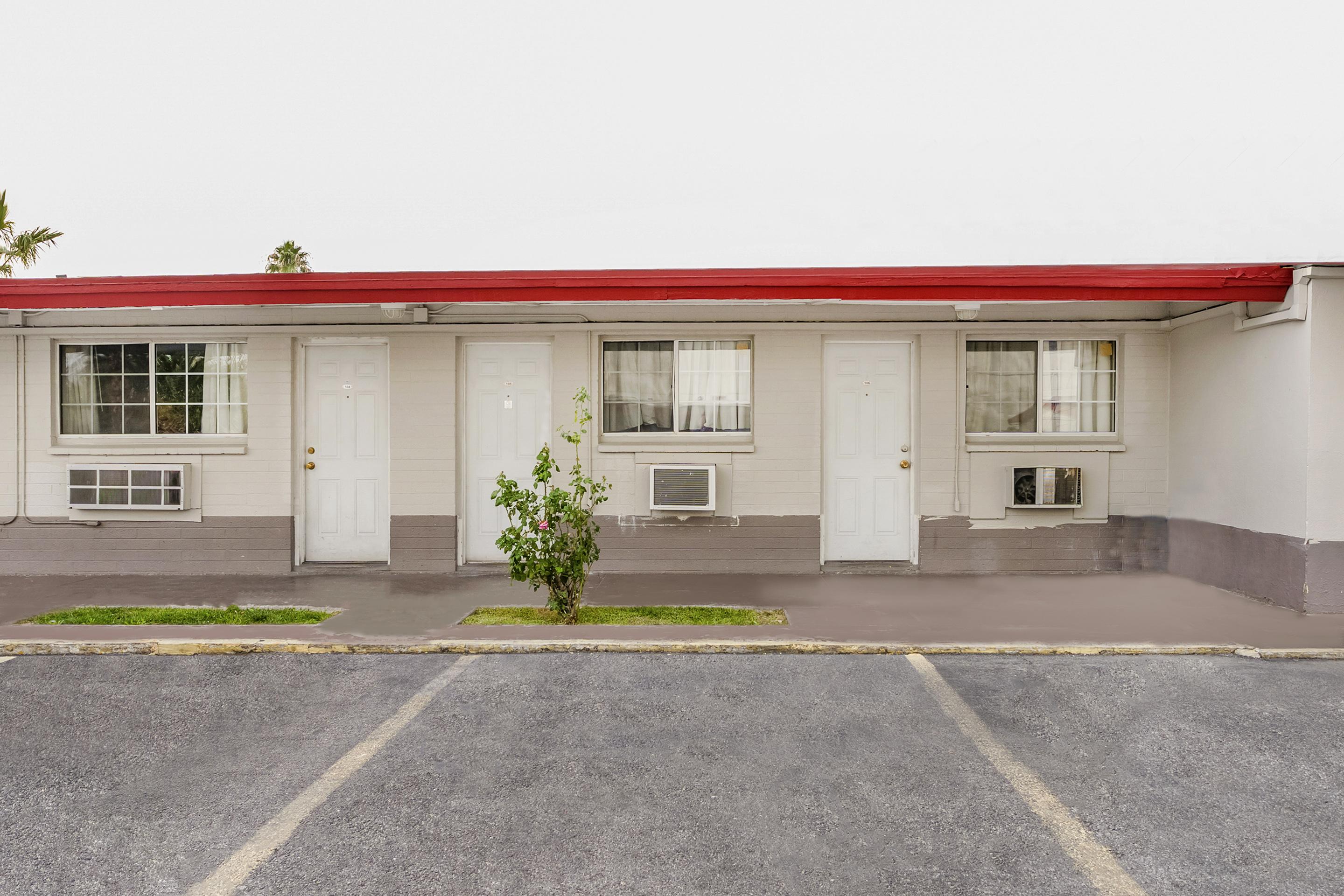 Oyo Gateway Motel Las Vegas North Strip/Fremont St. Area Exterior photo